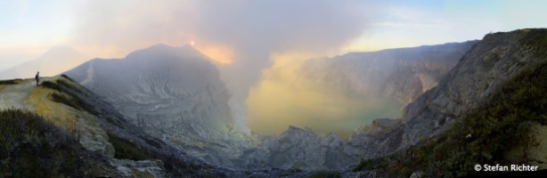 Panorama des Ijen Kraters.