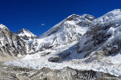 Der imposante Khumbu-Eisfall am EBC.